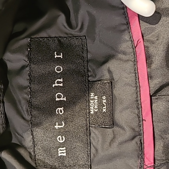 metaphor black coat - Picture 5 of 5